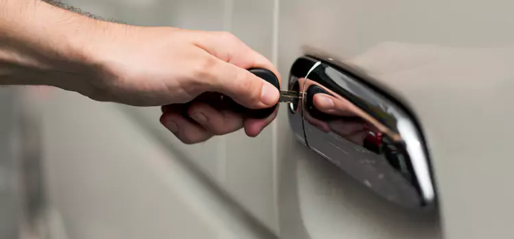 Why Choose Our Auto Locksmith Team in North Valley Stream, NY?
