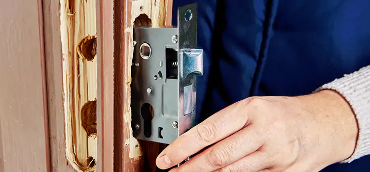 Garage Door Lock Replacement North Valley Stream